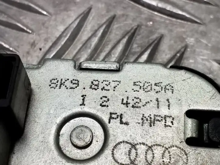 Audi A4 S4 B8 8K (2007 - 2011) 8K9827505A Замок крышки багажника — фото 4