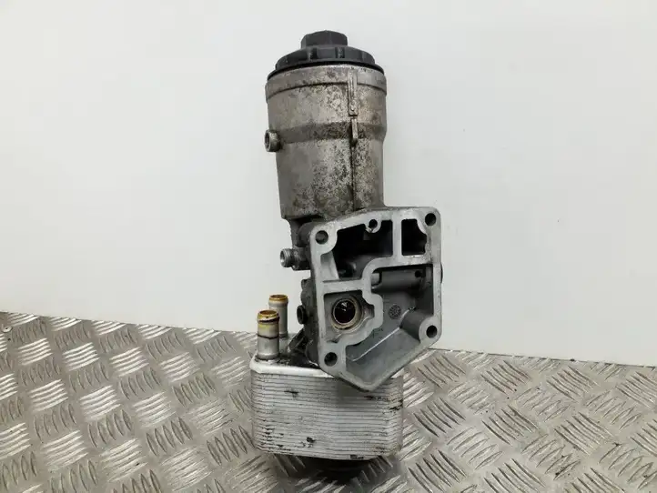 Audi A3/S3 8P (2004 - 2008) 045115389J Кронштейн масляного фильтра — фото 2