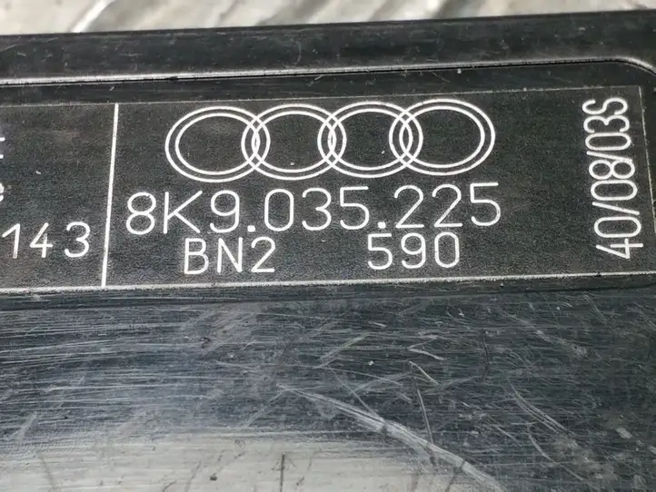 Audi A4 S4 B8 8K (2007 - 2011) 8K9035225 Усилитель антенны — фото 2