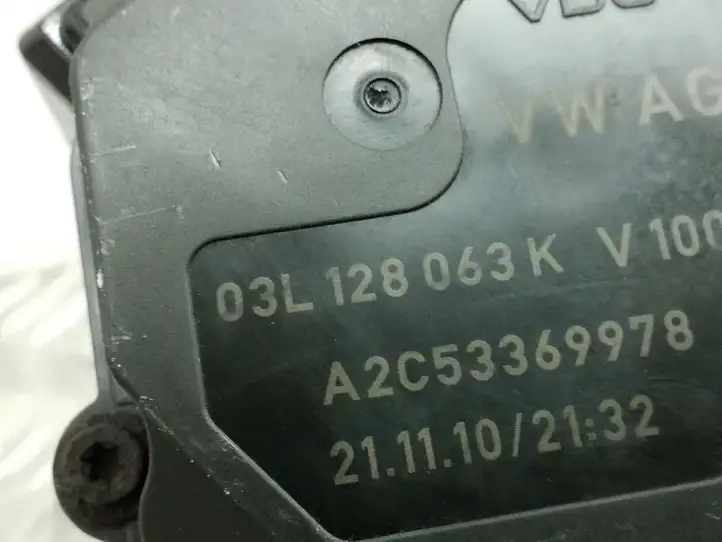 Volkswagen PASSAT B7 (2011 - 2014) 03L128063K Дроссельная заслонка — фото 6