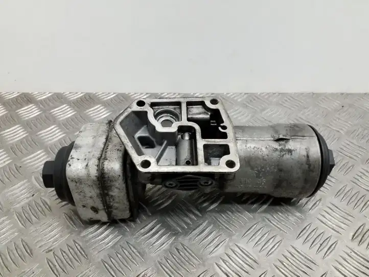 Audi A3/S3 8P (2004 - 2008) 045115389G Кронштейн масляного фильтра — фото 1