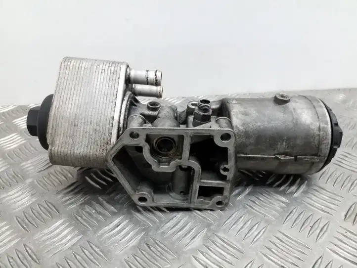 Audi A3/S3 8P (2004 - 2008) 045115389J Кронштейн масляного фильтра — фото 2