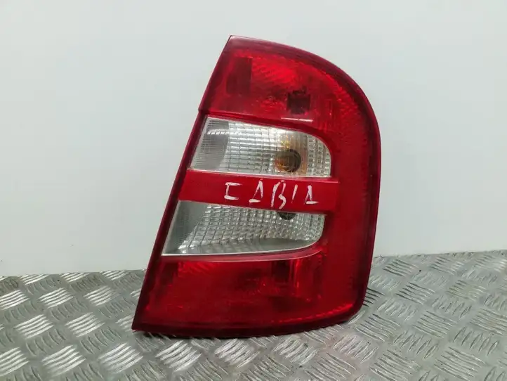 Skoda Fabia Mk1 (6Y) (1999 - 2007) 6Y6945096B Задний фонарь в кузове — фото 1