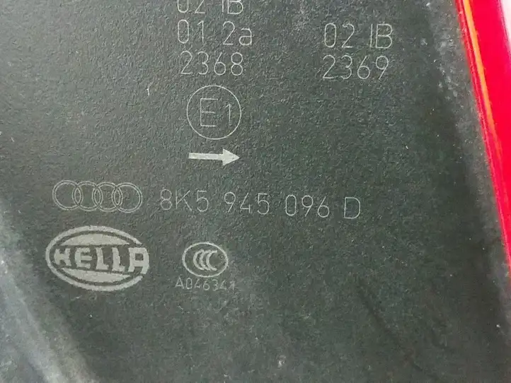 Audi A4 S4 B8 8K (2007 - 2011) 8K5945096D Задний фонарь в кузове — фото 3