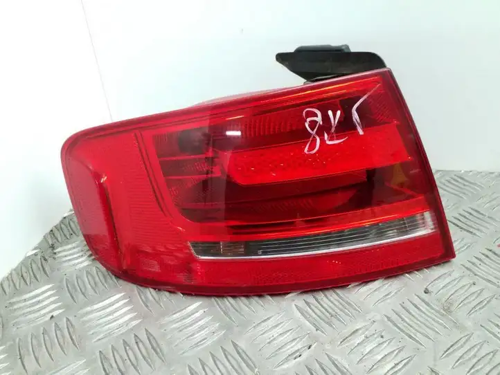 Audi A4 S4 B8 8K (2007 - 2011) 8K5945095D Задний фонарь в кузове — фото 1