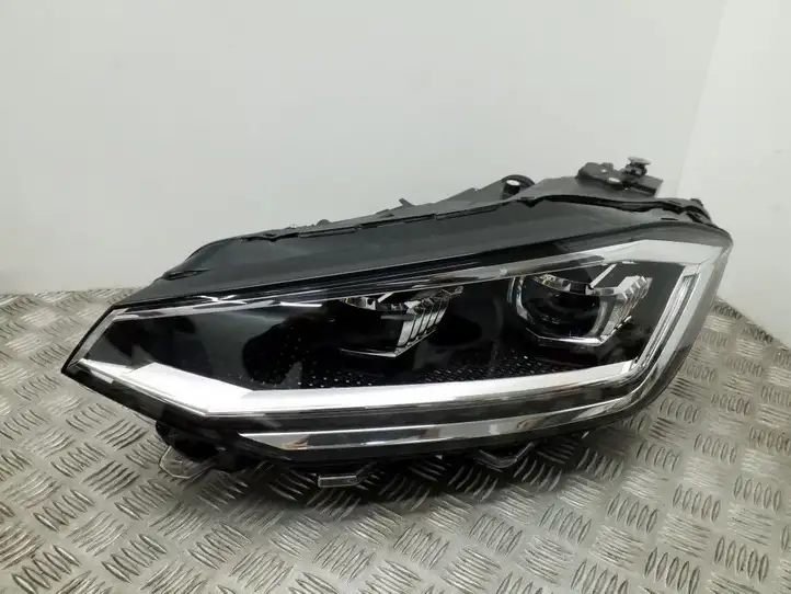 Volkswagen Golf VII (2013 - 2019) 517941081 Передняя фара — фото 1