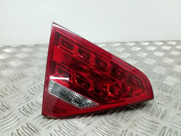 Audi A5 8T 8F (2007 - 2011) 8T0945093A Задний фонарь в крышке багажника — фото 1