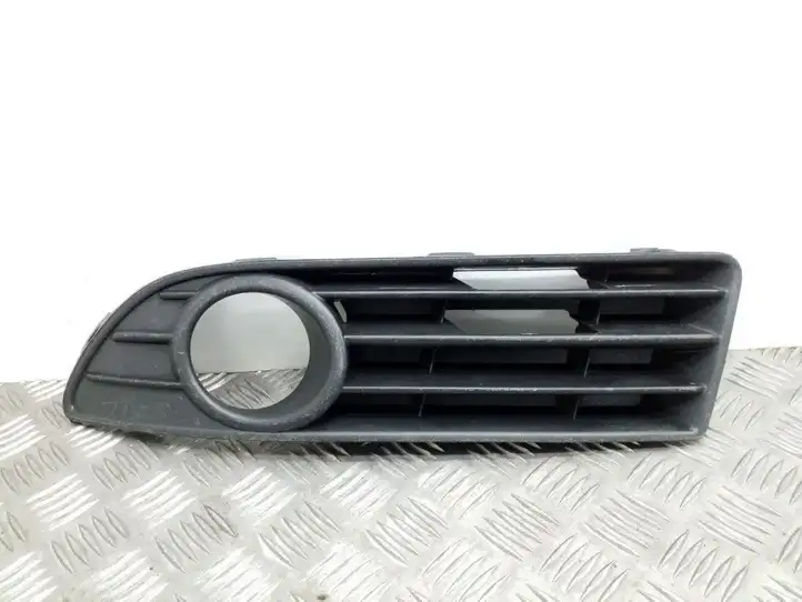 Volkswagen Polo (2001 - 2005) 6Q0853665E Решетка противотуманной фары — фото 1