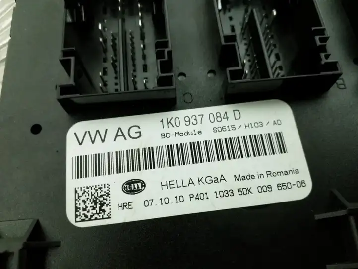 Volkswagen Golf VI (2009 - 2013) 1K0937084D Модуль комфорта — фото 2