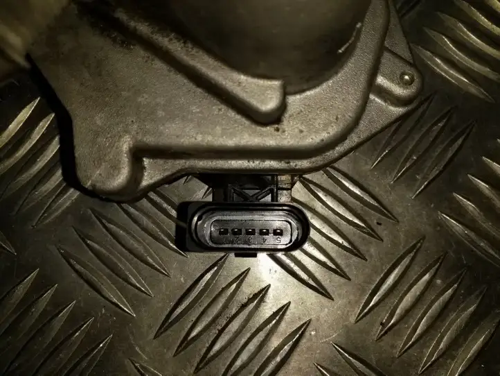 Seat Altea XL (2004 - 2015) 03128063Q Дроссельная заслонка — фото 4