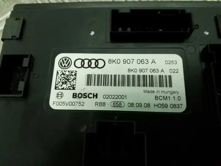 Audi A4 S4 B8 8K (2007 - 2011) 8K0907063A Модуль комфорта — фото 3