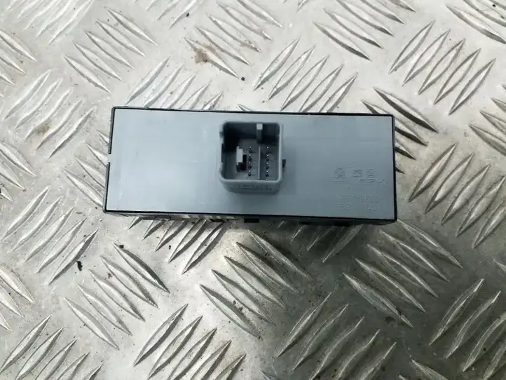 Seat Altea XL (2004 - 2015) 1K4959857B Блок кнопок стеклоподъемников — фото 2