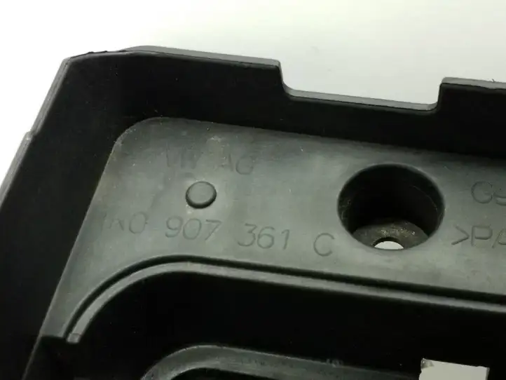 Seat Altea XL (2004 - 2015) 1K0907361C Крышка ящика предохранителей — фото 4