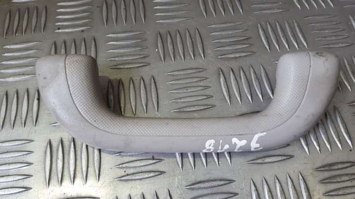 Kia Ceed (2010 - 2012)   Задняя ручка