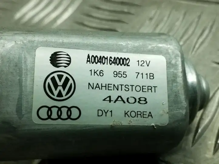 Volkswagen Golf V (2003 - 2009) 1K6955711B Двигатель стеклоочистителя заднего стекла — фото 2