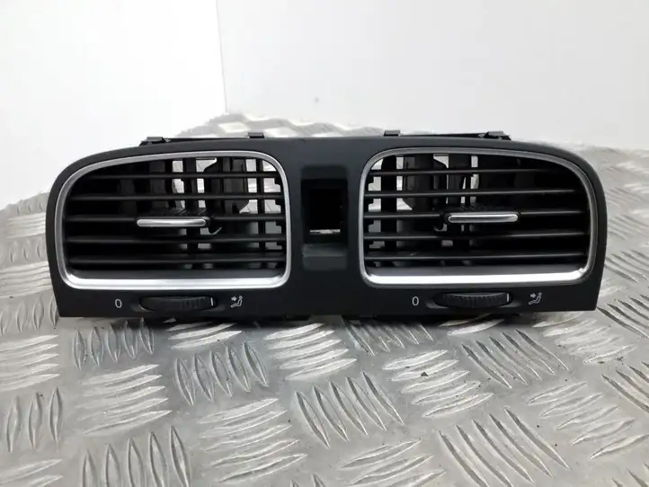 Volkswagen Golf VI (2009 - 2013) 5K0815735D Центральный воздушный дефлектор — фото 1