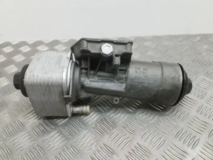 Volkswagen PASSAT B6 (2005 - 2010) 045115389H Кронштейн масляного фильтра — фото 4