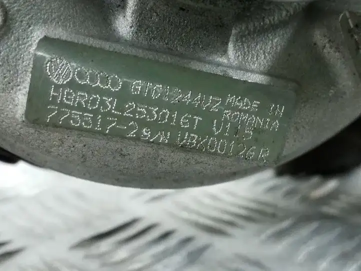 Volkswagen Golf Plus (2008 - 2014) 03L253016T Турбина — фото 9