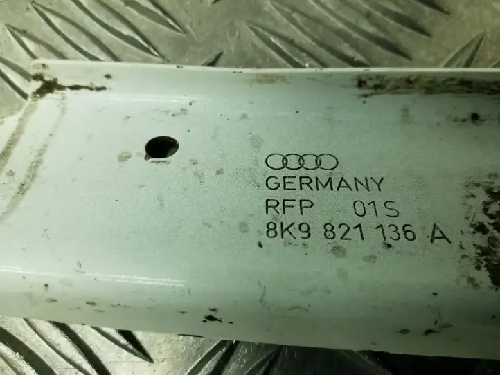 Audi A4 S4 B8 8K (2007 - 2011) 8K9821136A Крепление крыла — фото 3