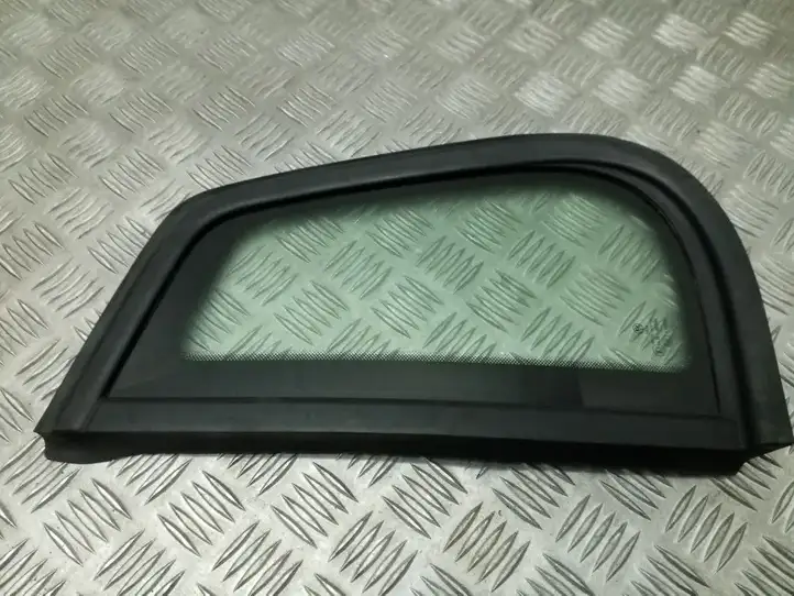 Volkswagen Tiguan (2011 - 2016) 5N0845041AP Заднее боковое стекло — фото 1