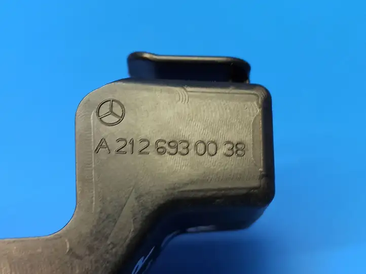 Mercedes-Benz E W212 (2009 - 2016) A2126930038 Прочие детали салона — фото 3