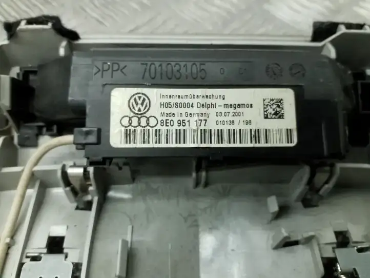 Audi A4 S4 B6 8E 8H (2000 - 2006) 8E0947135A Передняя подсветка — фото 3