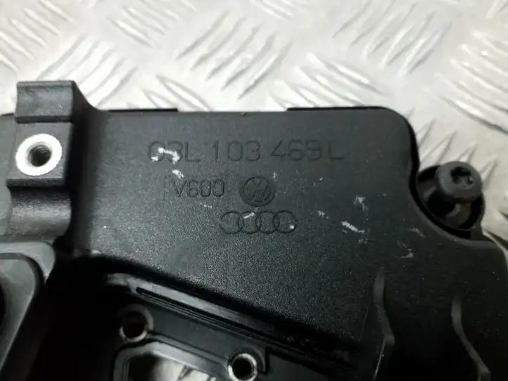 Audi A4 S4 B8 8K (2007 - 2011) 03L103469L Крышка головки блока цилиндров — фото 6