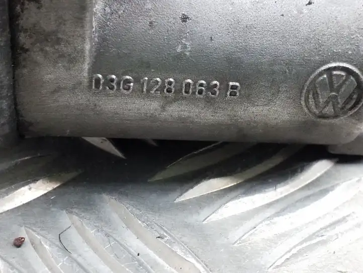 Volkswagen PASSAT B6 (2005 - 2010) 03G128063B Дроссельная заслонка — фото 3