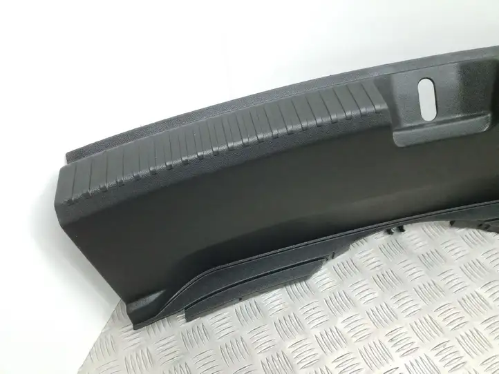 Seat Leon (5F) (2012 - 2019) 5F0863459A Отделка порога багажника — фото 3