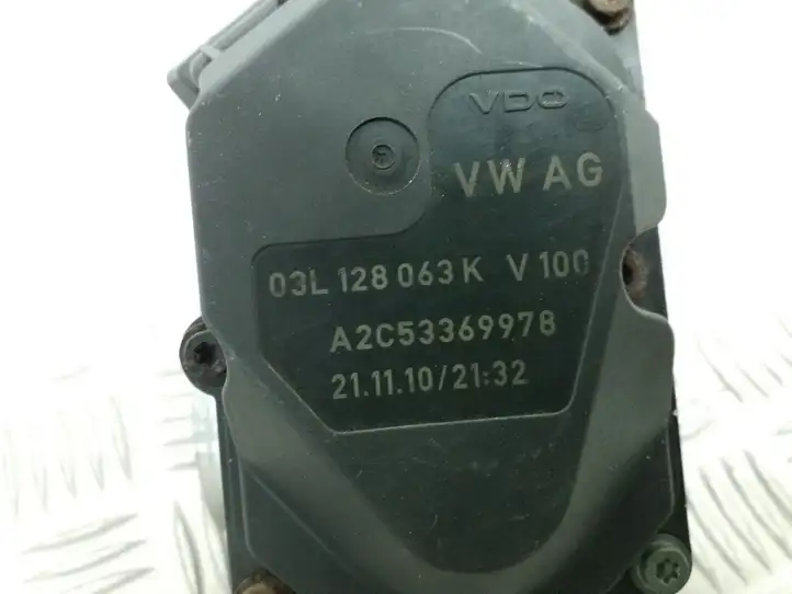 Volkswagen PASSAT B7 (2011 - 2014) 03L128063K Дроссельная заслонка — фото 4