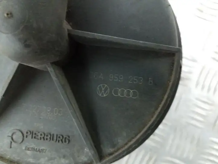 Audi A3/S3 8P (2004 - 2008) 06A131333C Насос вторичного воздуха — фото 6