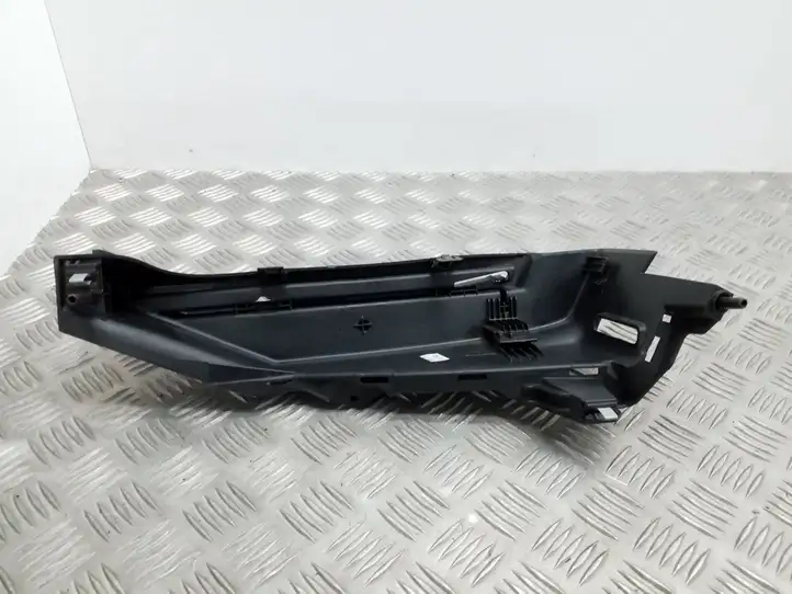 Skoda Octavia Mk3 (5E) (2013 - 2019) 5E5867761 Держатель шторки — фото 3