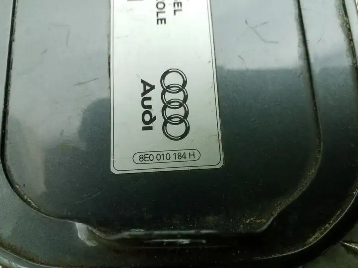 Audi A4 S4 B6 8E 8H (2000 - 2006) 8E0809905B Крышка топливного бака — фото 3