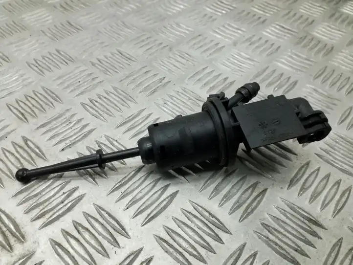 Volkswagen Golf V (2003 - 2009) 1K0721388T Главный цилиндр сцепления — фото 1