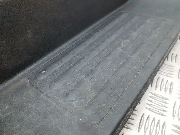 Volkswagen Transporter - Caravelle T5 (2003 - 2009) 7H0863735C Внутренняя отделка переднего порога — фото 7