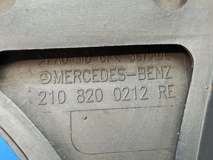 Mercedes-Benz E W210 (1995 - 2002) 2108200112 Окантовка фары — фото 9