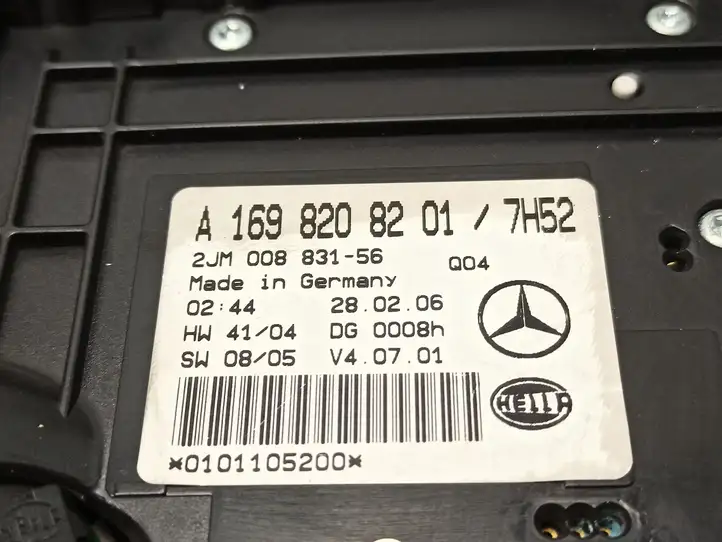 Mercedes-Benz B-class W245 (2005 - 2008) A1698208201 Передняя подсветка — фото 6