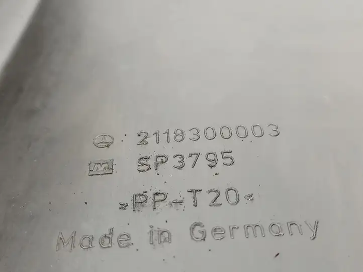 Mercedes-Benz E W211 (2002 - 2009) 2118300003 Крышка микрофильтра воздуха — фото 6