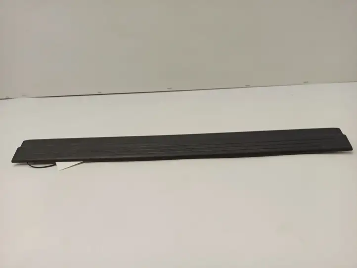 Mercedes-Benz E W212 (2009 - 2016) 2126860136 Внутренняя отделка переднего порога — фото 4