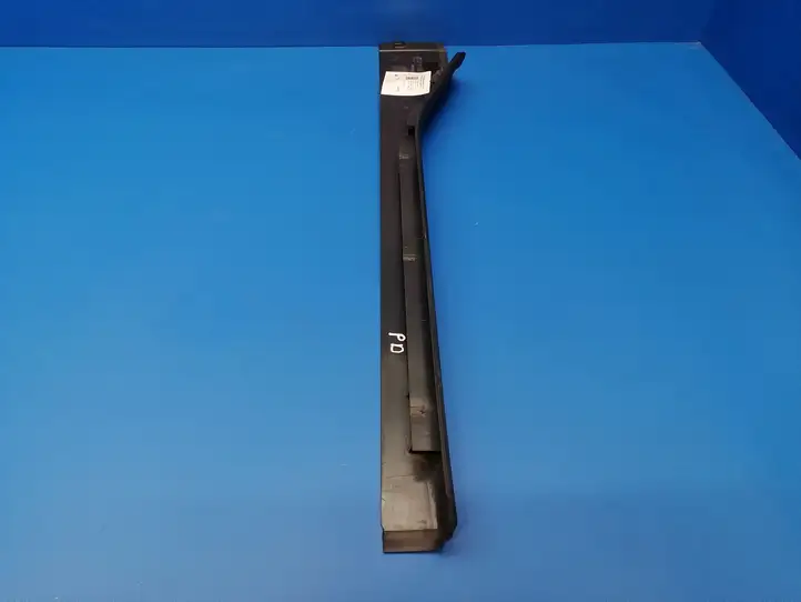 Mercedes-Benz C W203 (2000 - 2007) a2036861236 Внутренняя отделка переднего порога — фото 8