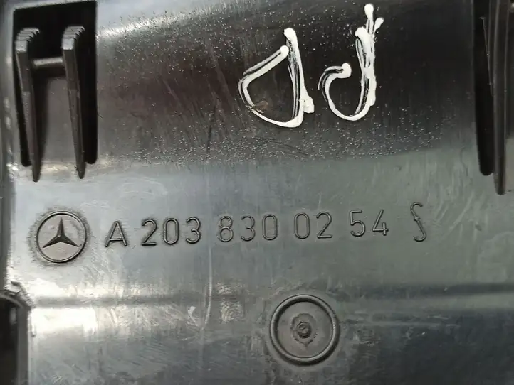 Mercedes-Benz C W203 (2000 - 2007) A2038300254 Боковой воздушный дефлектор — фото 10