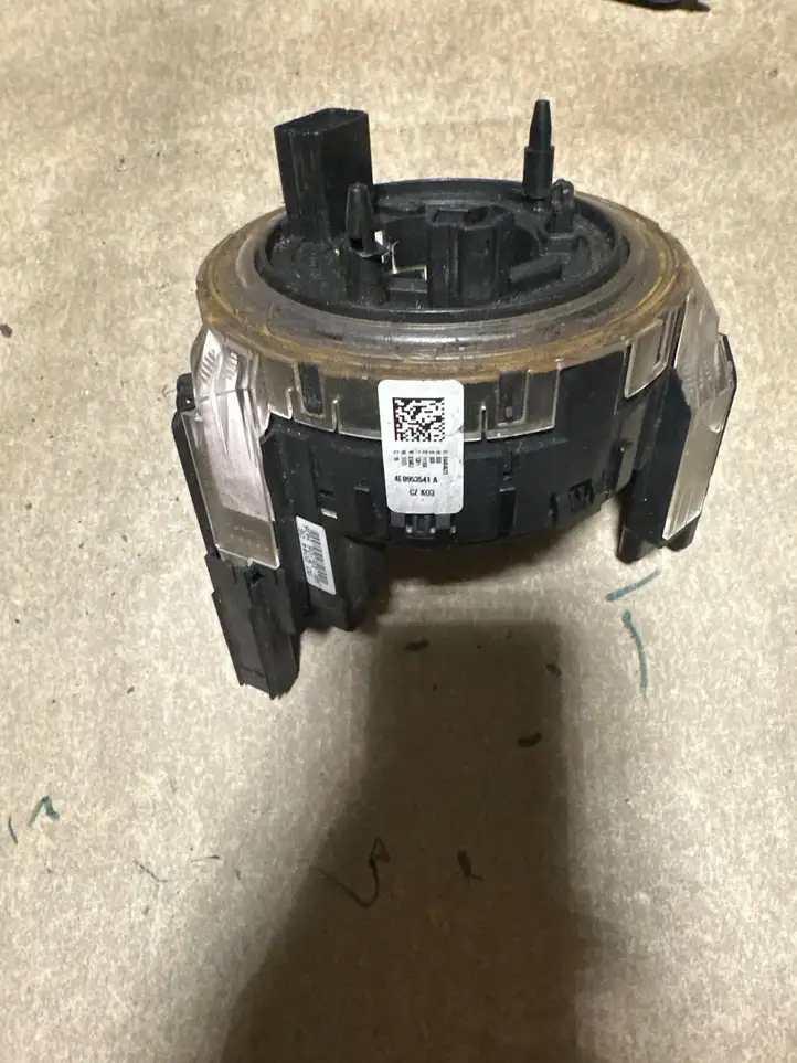 Audi A4 S4 B7 8E 8H (2004 - 2009) 4E0953541A Контактное кольцо SRS — фото 1