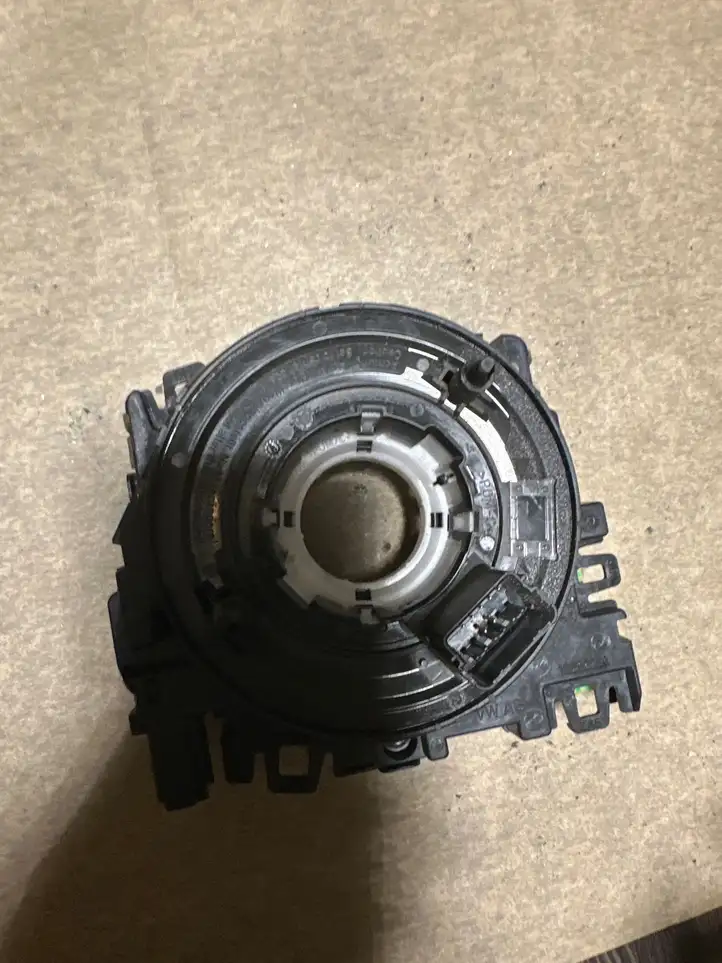 Seat Leon (5F) (2012 - 2019) 5Q0953549F Контактное кольцо SRS — фото 1
