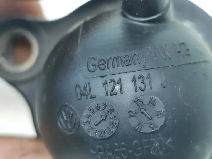Volkswagen Golf VII (2013 - 2019) 04L121131J Шланги системы охлаждения — фото 2