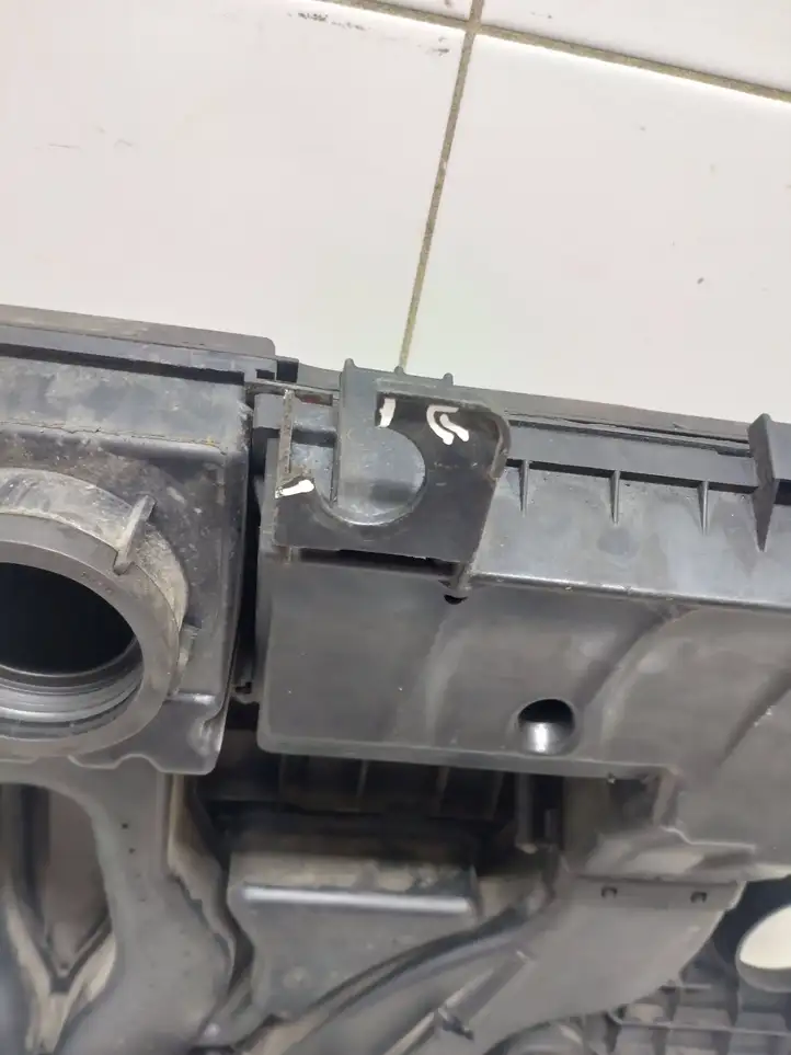 Toyota Aygo AB10 (2005 - 2008) 03C129607N Крышка двигателя декоративная — фото 4