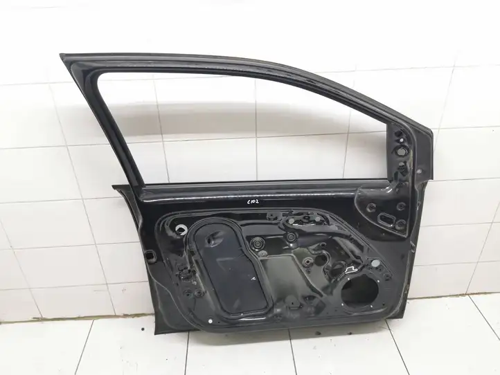 Volkswagen Up (2011 - ) Дверь — фото 2