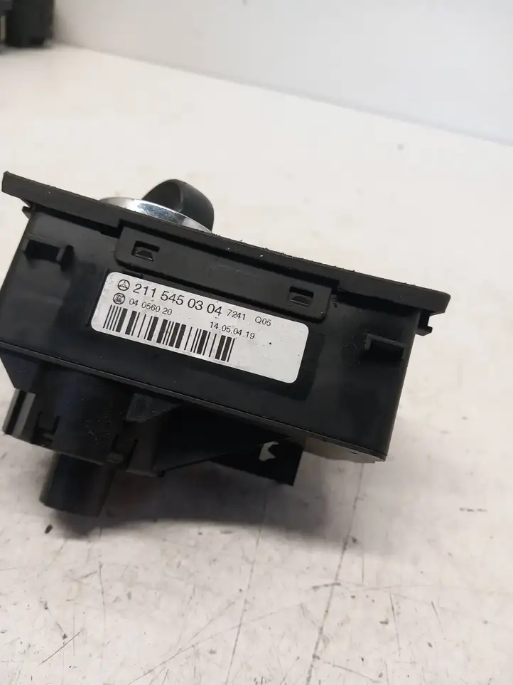 Mercedes-Benz E W211 (2002 - 2009) 2115450304 Включатель фонарей — фото 2