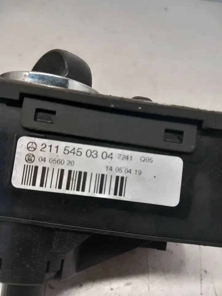 Mercedes-Benz E W211 (2002 - 2009) 2115450304 Включатель фонарей — фото 3