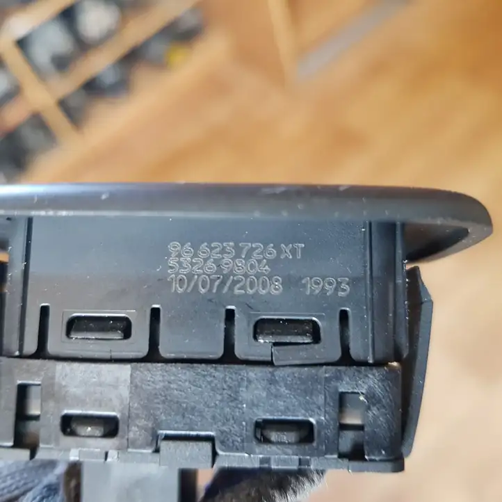 Citroen C5 (2008 - 2017) 96623726XT Кнопка стеклоподъемников — фото 2
