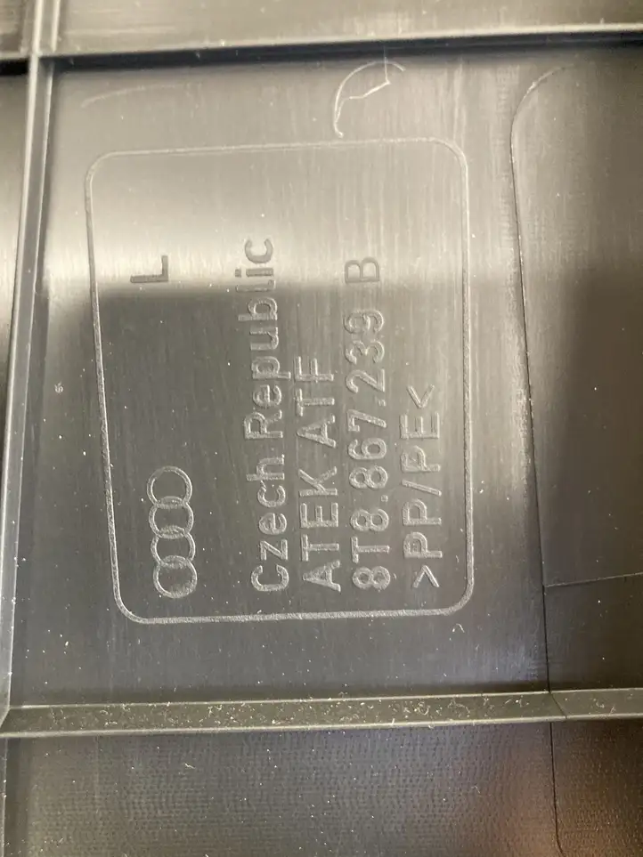 Audi A5 8T 8F (2011 - 2016) 8T8867239B Нижняя обшивка стойки B — фото 4